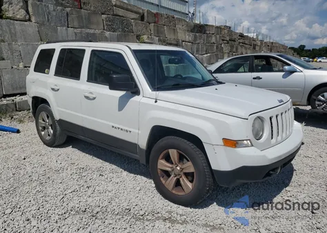 2014 Jeep Patriot Latitude из США, поврежденный, VIN 1C4NJRFB9ED647576